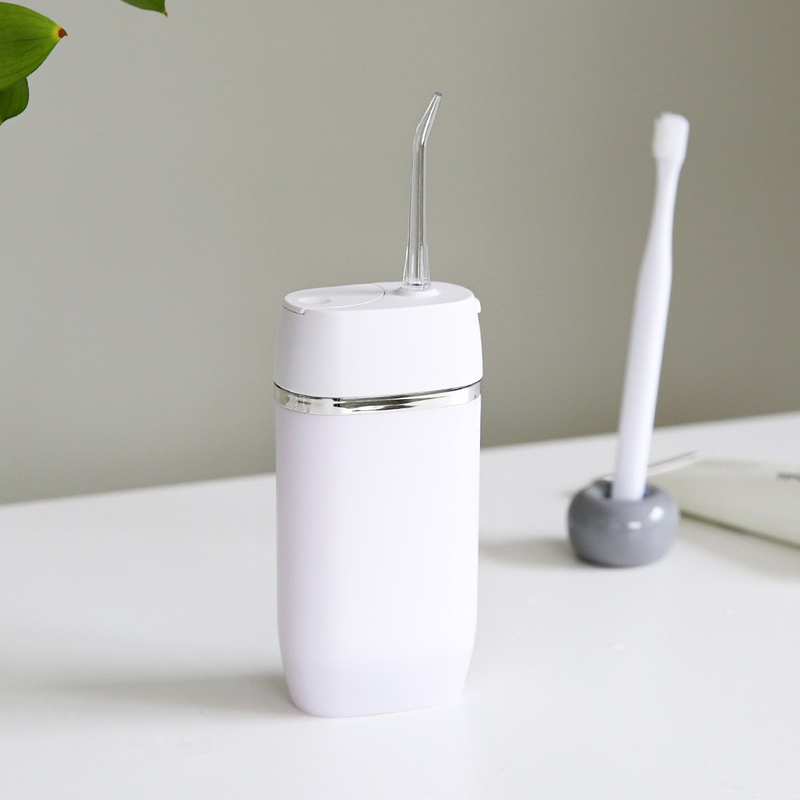 Mini Ipx7 165ml Water Tank Water Flosser Oral Irrigator With 2 Tips
